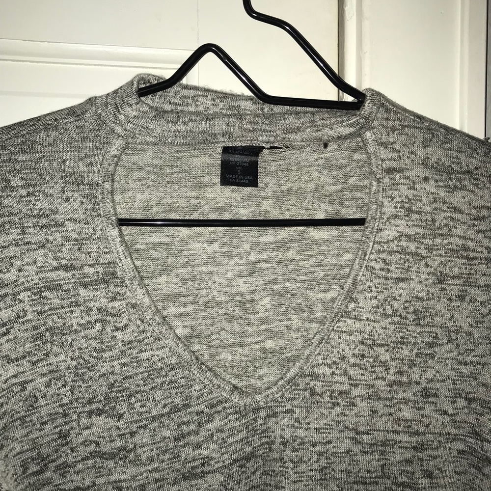 Gray Cut-out Sweater/Shirt